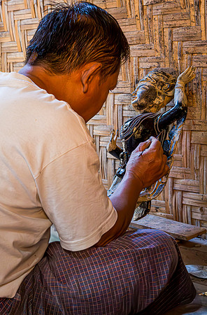 Artist Painting Buddhist Figure (2017)