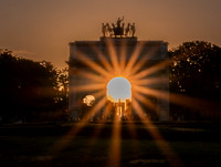 Sunburst through the Arc de Triomphe du Carrousel