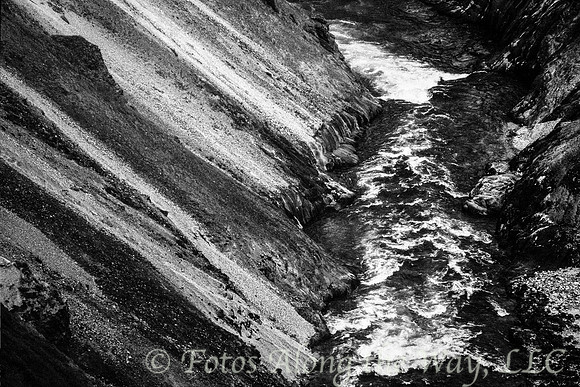 Yellowstone River and Embankment (Wyoming, 2005)