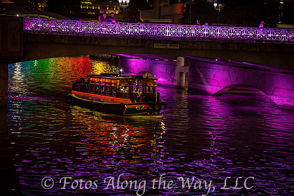 River Tour Boat (Singapore)