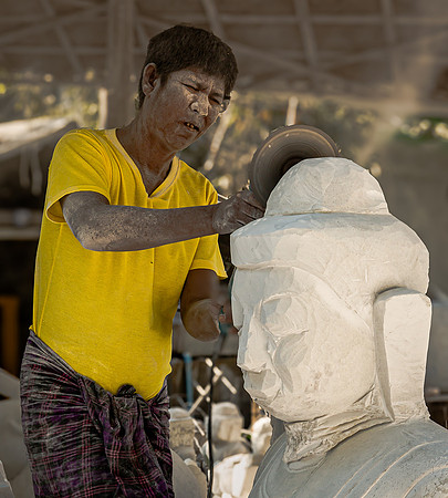 Shaping a Buddhist Statue (2017)