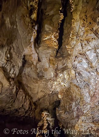 Room in the Wind Cave (South Dakota)
